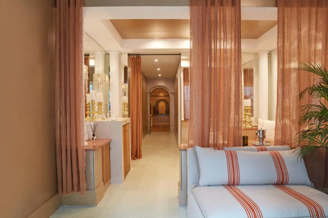 Brindos, Lac & Chateau - Relais & Chateaux - Anglet Biarritz 5*,